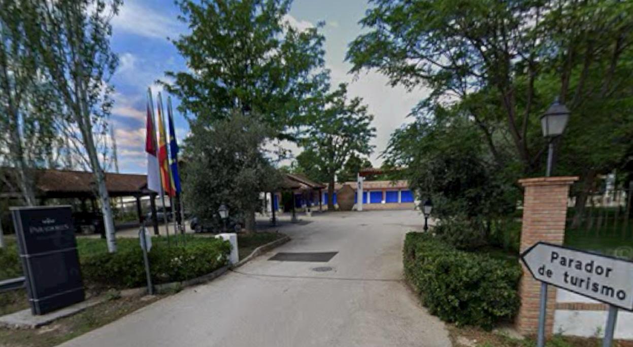 Inspección de Trabajo exige al Parador de Manzanares corregir las altas temperaturas que sufre parte de la plantilla laboral Inspección de Trabajo exige al Parador de Manzanares corregir las altas temperaturas que sufre parte de la plantilla laboral