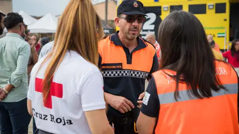 El incendio de Jarilla ha quemado 12.000 hectáreas y tiene más de 130 kilómetros de perímetro El incendio de Jarilla ha quemado 12.000 hectáreas y tiene más de 130 kilómetros de perímetro
