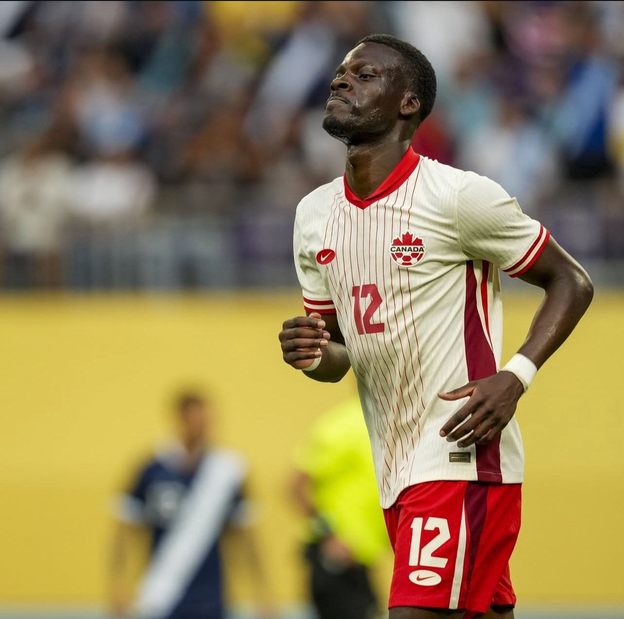 Oluwaseyi apunta a la delantera del Villarreal Oluwaseyi apunta a la delantera del Villarreal