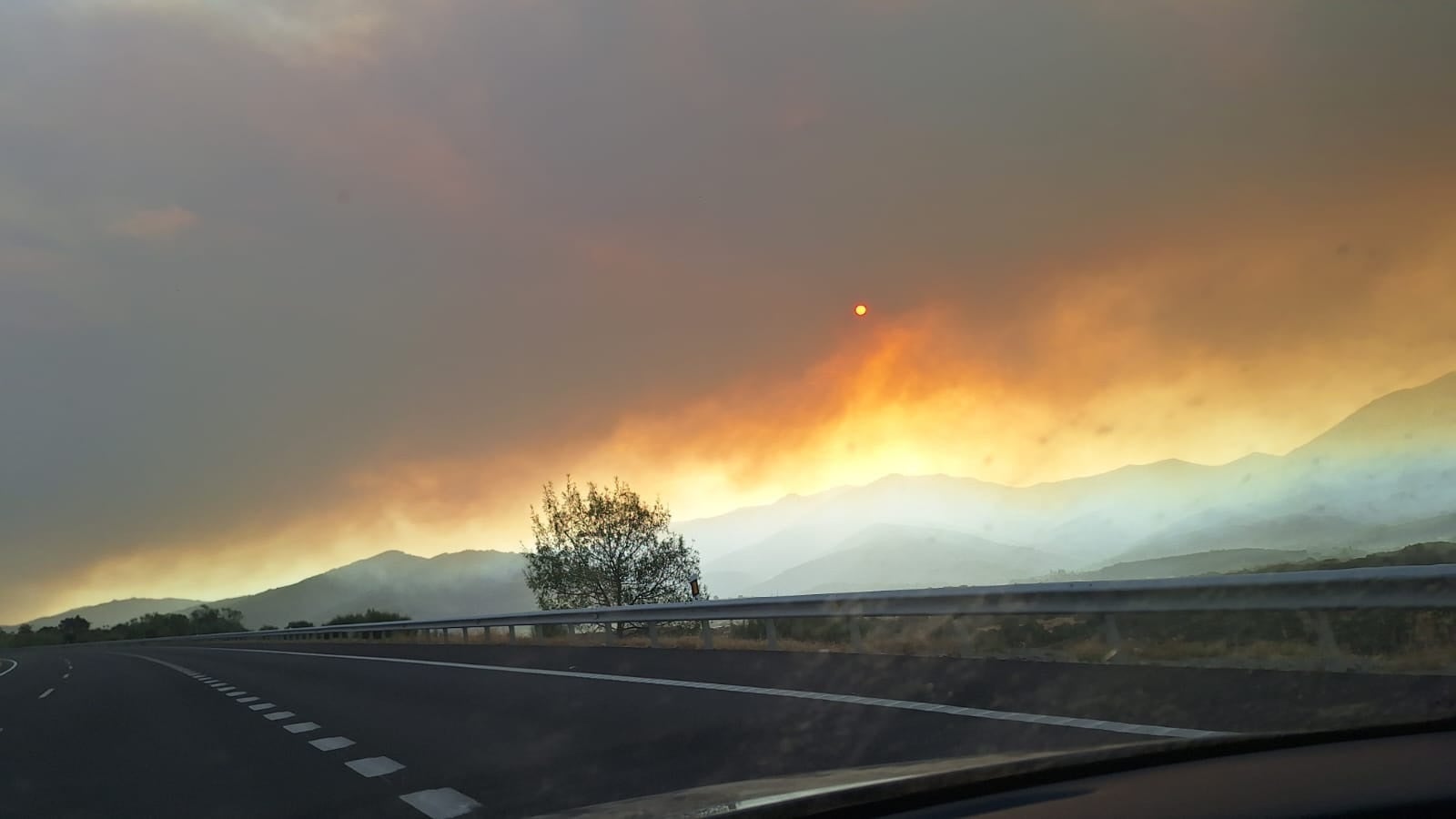 El desglose de la ayuda internacional que ha recibido España para los incendios: la mayor de la historia El desglose de la ayuda internacional que ha recibido España para los incendios: la mayor de la historia