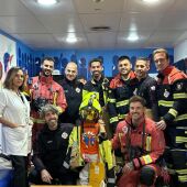 Bomberos en el hospital