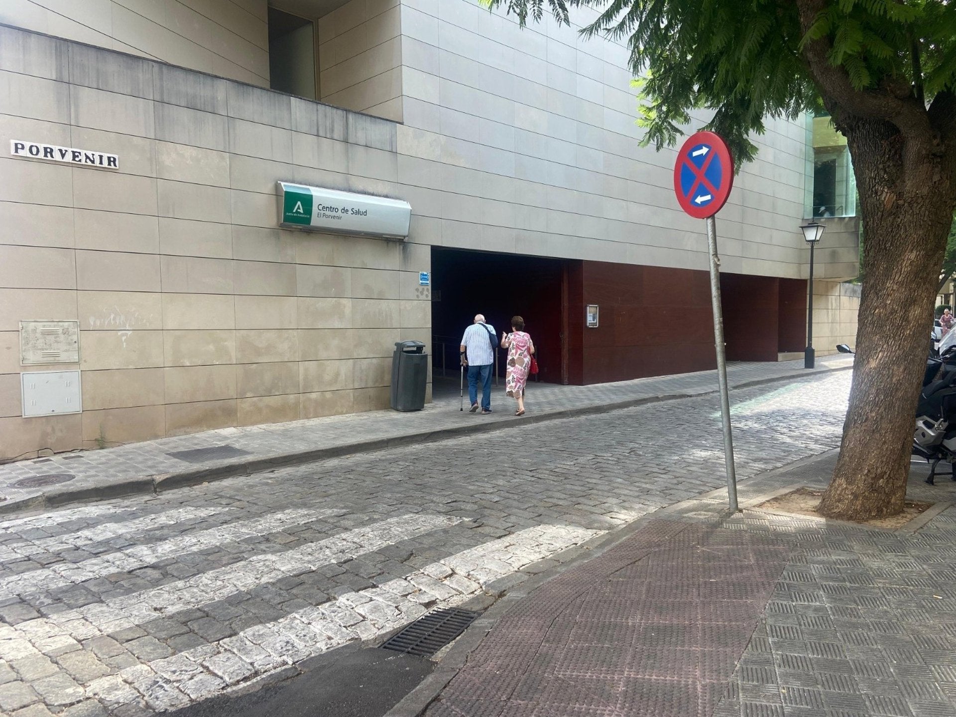 Arrancan este martes las obras en la calle Porvenir con mejoras de saneamiento y acceso al centro de salud Arrancan este martes las obras en la calle Porvenir con mejoras de saneamiento y acceso al centro de salud