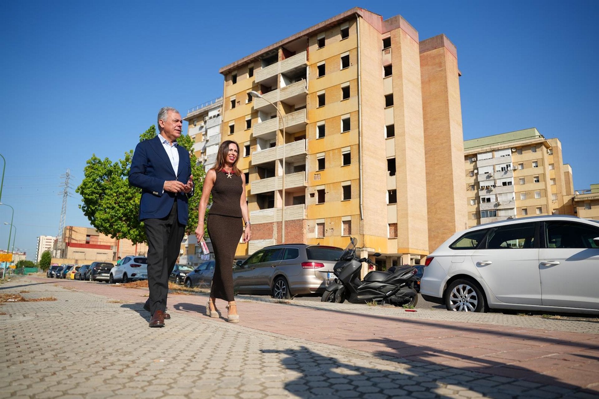 La Junta inicia los trámites para financiar 92 viviendas nuevas y mejorar otras 512 en Martínez Montañés La Junta inicia los trámites para financiar 92 viviendas nuevas y mejorar otras 512 en Martínez Montañés