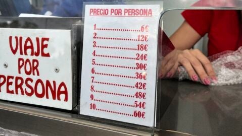 Ven la tabla de precios de una atracci&oacute;n de feria y no dan cr&eacute;dito a lo que ven