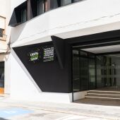 Nules y el IVAJ firman un convenio para que el municipio pueda entregar la tarjeta física del Carnet Jove solicitada online