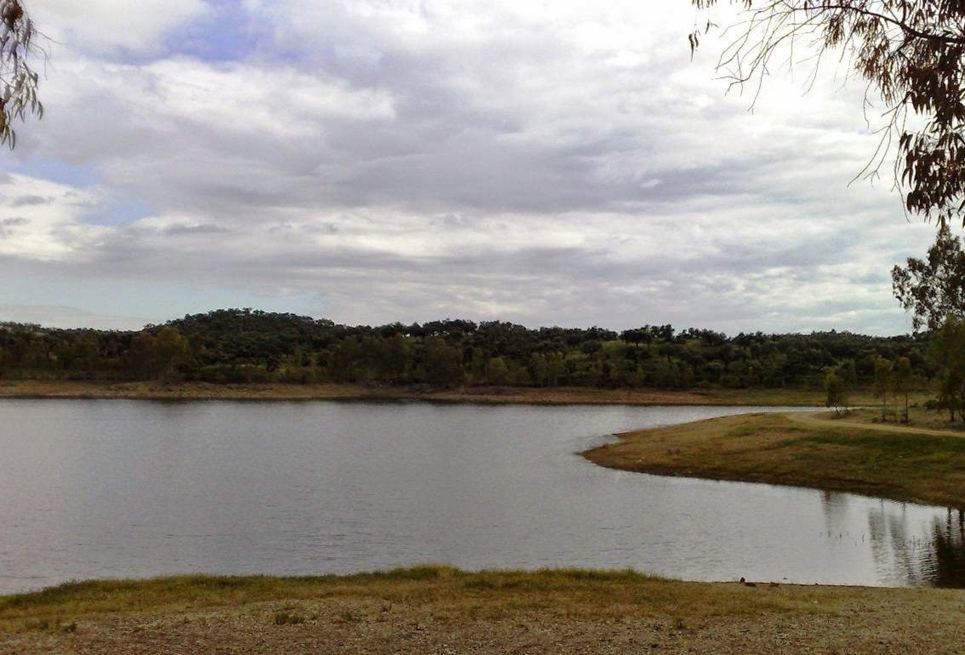 Guillena recuerda la prohibición de baño en Los Lagos del Serrano tras el ahogamiento de un joven este domingo Guillena recuerda la prohibición de baño en Los Lagos del Serrano tras el ahogamiento de un joven este domingo