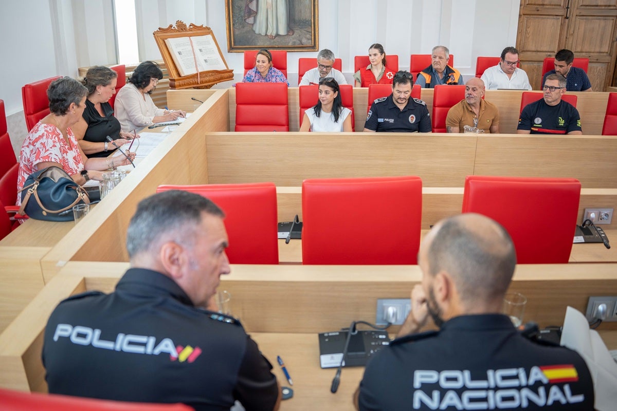 Policía Local, Policía Nacional y Guardia Civil realizarán más de 600 servicios durante la Feria de Mérida Policía Local, Policía Nacional y Guardia Civil realizarán más de 600 servicios durante la Feria de Mérida