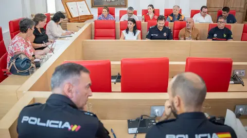Policía Local, Policía Nacional y Guardia Civil realizarán más de 600 servicios durante la Feria de Mérida Policía Local, Policía Nacional y Guardia Civil realizarán más de 600 servicios durante la Feria de Mérida