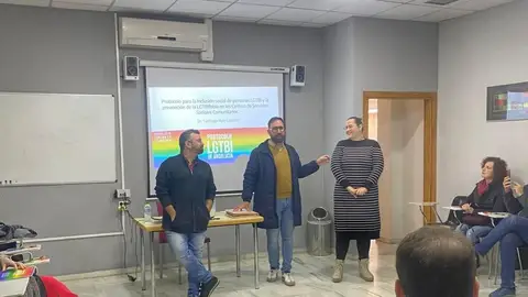 Acción de formación en materia de inclusión social de personas LGTBI y la prevención de la LGTBIfobia - JUNTA DE ANDALUCÍA Acción de formación en materia de inclusión social de personas LGTBI y la prevención de la LGTBIfobia - JUNTA DE ANDALUCÍA