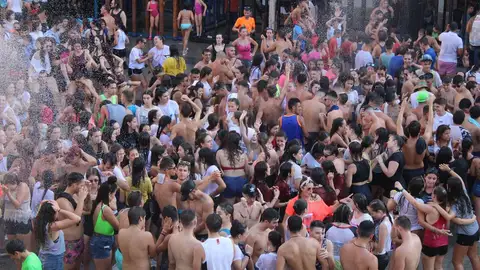 Nules arranca este viernes sus fiestas patrobales en honor a San Bartomeu con el acto de la Cridà. Nules arranca este viernes sus fiestas patrobales en honor a San Bartomeu con el acto de la Cridà.