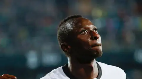 Sadiq solo quiere ir al Valencia, pero el Girona va por delante en la carrera por el jugador Sadiq solo quiere ir al Valencia, pero el Girona va por delante en la carrera por el jugador