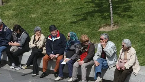 Así es la jubilación reversible que el Gobierno planea introducir para que los jubilados vuelvan a trabajar Así es la jubilación reversible que el Gobierno planea introducir para que los jubilados vuelvan a trabajar