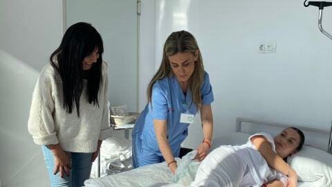 Una sesi&oacute;n de la 'Escuela de Familias' del Hospital Universitario del Vinalop&oacute; de Elche.