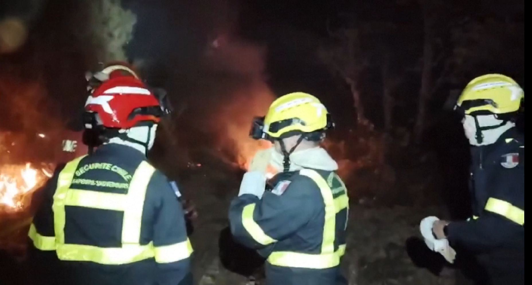 El vídeo de los bomberos franceses ayudando en las labores de extinción de incendios en Zamora El vídeo de los bomberos franceses ayudando en las labores de extinción de incendios en Zamora