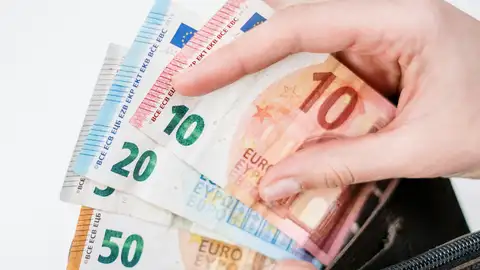 El aviso de un exbanquero español a quienes guardan sus ahorros en el banco El aviso de un exbanquero español a quienes guardan sus ahorros en el banco