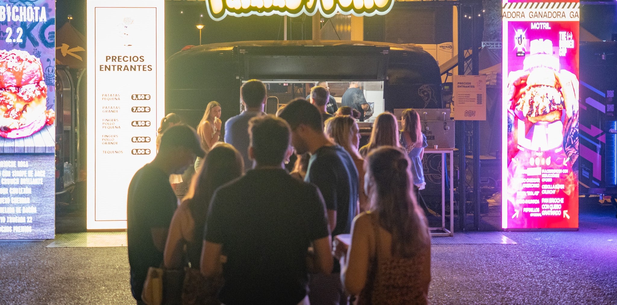 The Burger Cup en Roquetas, Fiesta del Emigrante en Alcóntar y nuevo proyecto turístico de Pulpí The Burger Cup en Roquetas, Fiesta del Emigrante en Alcóntar y nuevo proyecto turístico de Pulpí