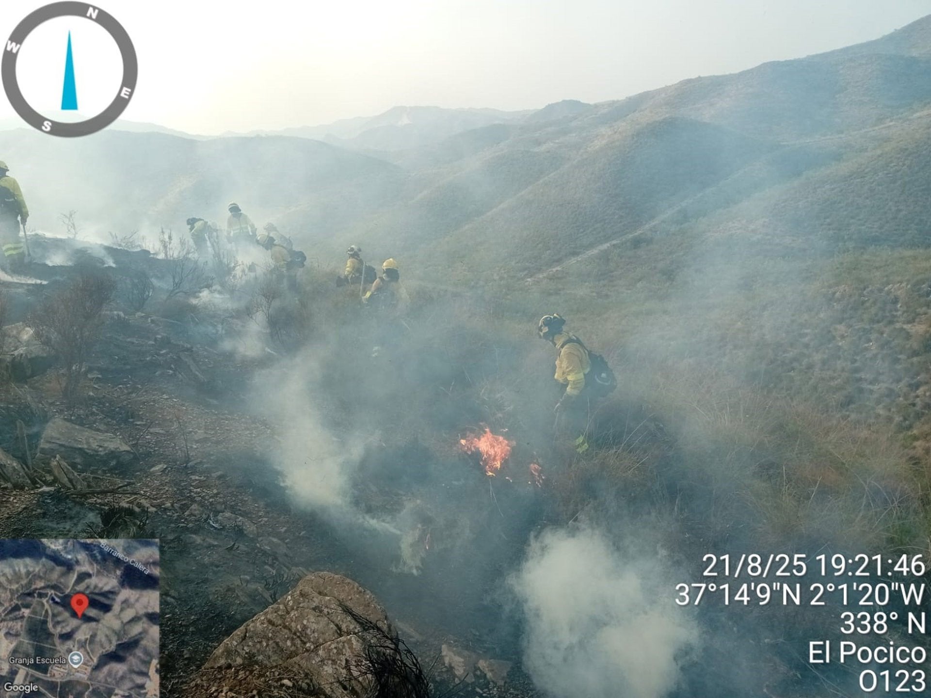 Extinguido el incendio en el paraje El Pocico de Lubrín, que mantiene cortada la carretera A-1101 Extinguido el incendio en el paraje El Pocico de Lubrín, que mantiene cortada la carretera A-1101