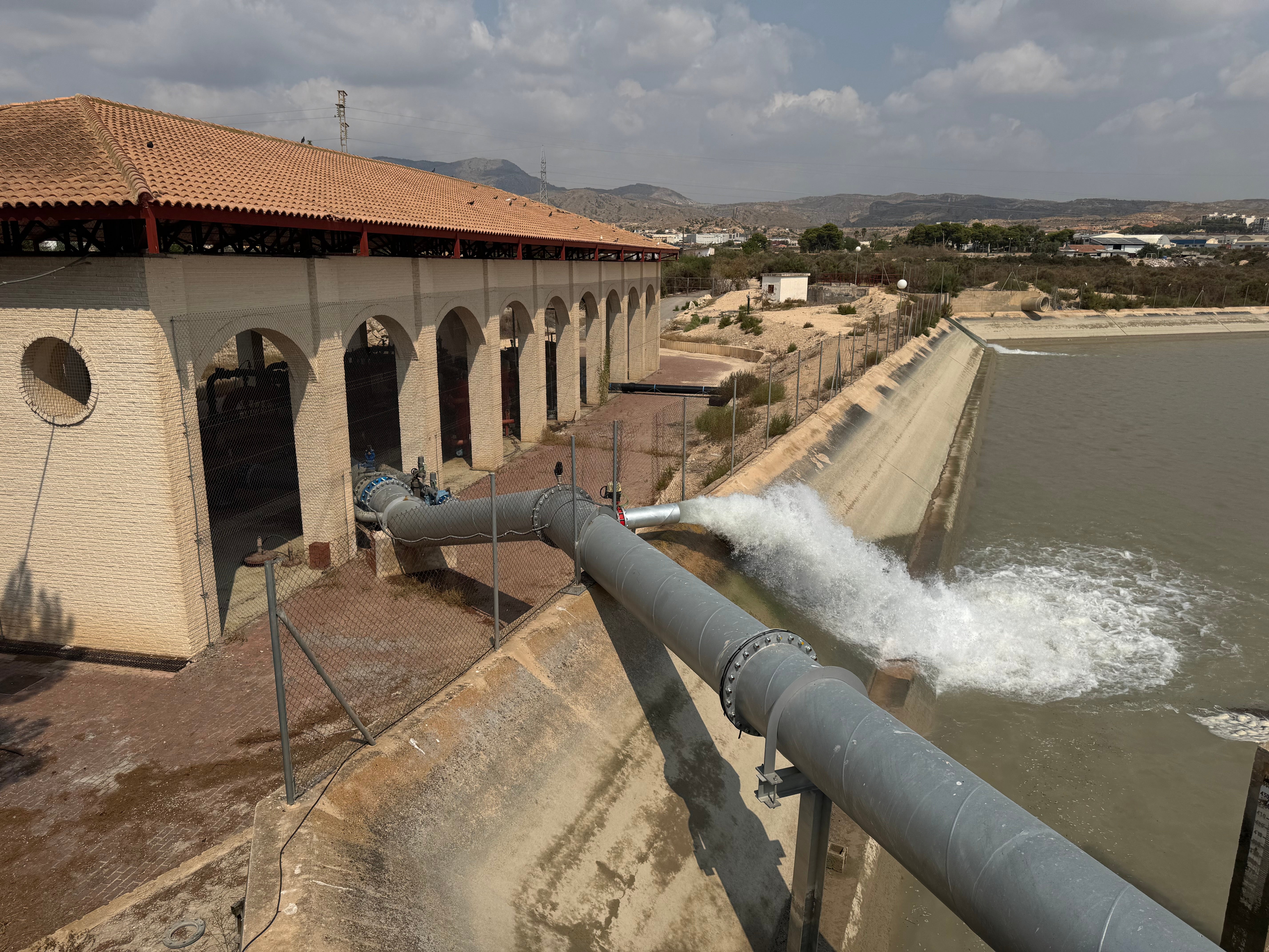 Riegos de Levante de Elche retoma el proyecto de modernización de su red de regadío Riegos de Levante de Elche retoma el proyecto de modernización de su red de regadío