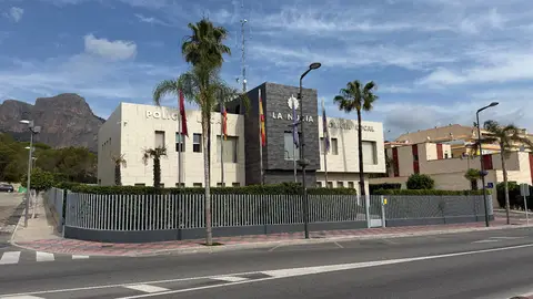 La Nucía actúa contra los vertidos ilegales y sanciona a los autores La Nucía actúa contra los vertidos ilegales y sanciona a los autores