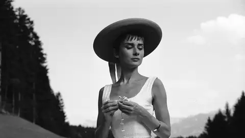 Audrey Hepburn, un toque de distinción Audrey Hepburn, un toque de distinción