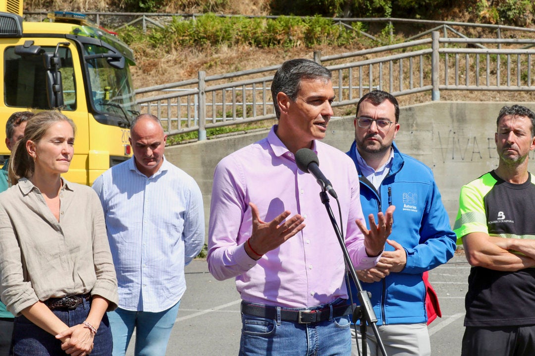 Sánchez llevará la Emergencia Climática a Conferencia de Presidentes y creará una comisión interministerial Sánchez llevará la Emergencia Climática a Conferencia de Presidentes y creará una comisión interministerial
