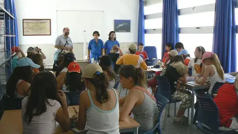 El Ayuntamiento de Alicante avanza en la adjudicación del centro ambiental de Tabarca por 19.000 euros El Ayuntamiento de Alicante avanza en la adjudicación del centro ambiental de Tabarca por 19.000 euros