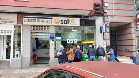 Un acertante de Badajoz gana casi 33.000 euros en el sorteo de la Bonoloto de este domingo Un acertante de Badajoz gana casi 33.000 euros en el sorteo de la Bonoloto de este domingo