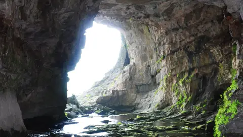 Sale en buen estado y por su propio pie el espeleólogo desaparecido en la cueva de los Chorros de Riópar Sale en buen estado y por su propio pie el espeleólogo desaparecido en la cueva de los Chorros de Riópar