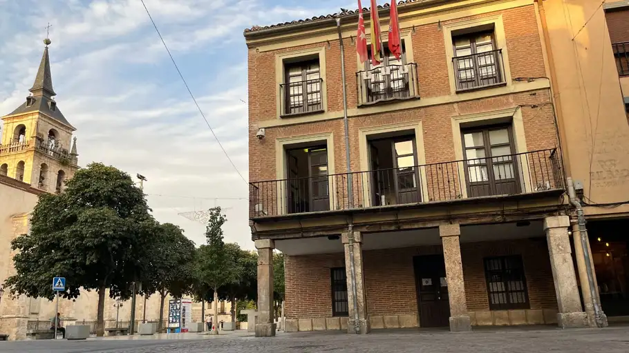 Aprobada la restauración de la fachada principal de la Casa Tapón de Alcalá de Henares Casa Tapón de Alcalá de Henares