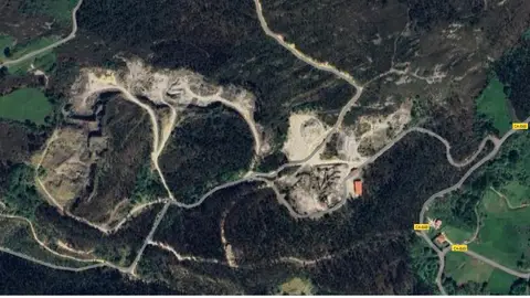 'Rave' ilegal en la cantera de Roiz, Valdáliga 'Rave' ilegal en la cantera de Roiz, Valdáliga