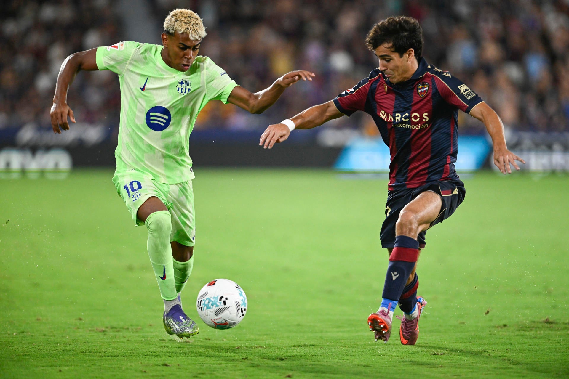 El Levante UD buscará en Elche su primera victoria de la temporada El Levante UD buscará en Elche su primera victoria de la temporada
