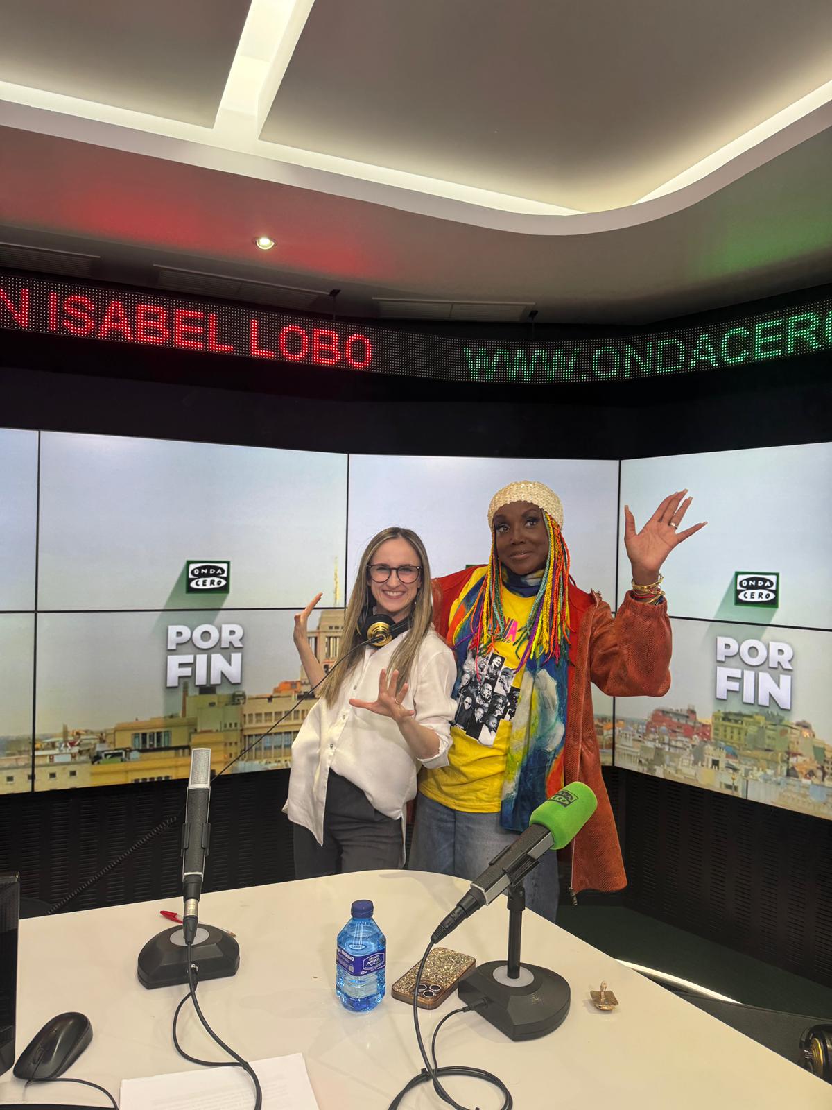 Lucrecia: "Amo captar la alegría de las personas a través del color y la música” Lucrecia: "Amo captar la alegría de las personas a través del color y la música”