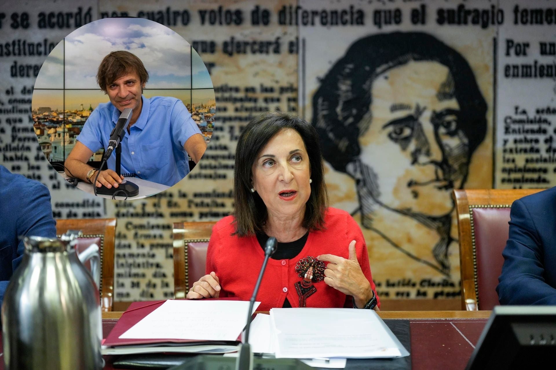 Pablo Pombo, sobre el discurso de Margarita Robles: "No puede ir como la ministra moderada y sacar la navaja" Pablo Pombo, sobre el discurso de Margarita Robles: "No puede ir como la ministra moderada y sacar la navaja"