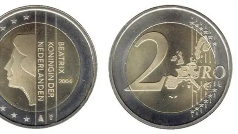 Busca en tu cartera: esta moneda de 2 euros puede valer hasta casi 50.000 euros Busca en tu cartera: esta moneda de 2 euros puede valer hasta casi 50.000 euros
