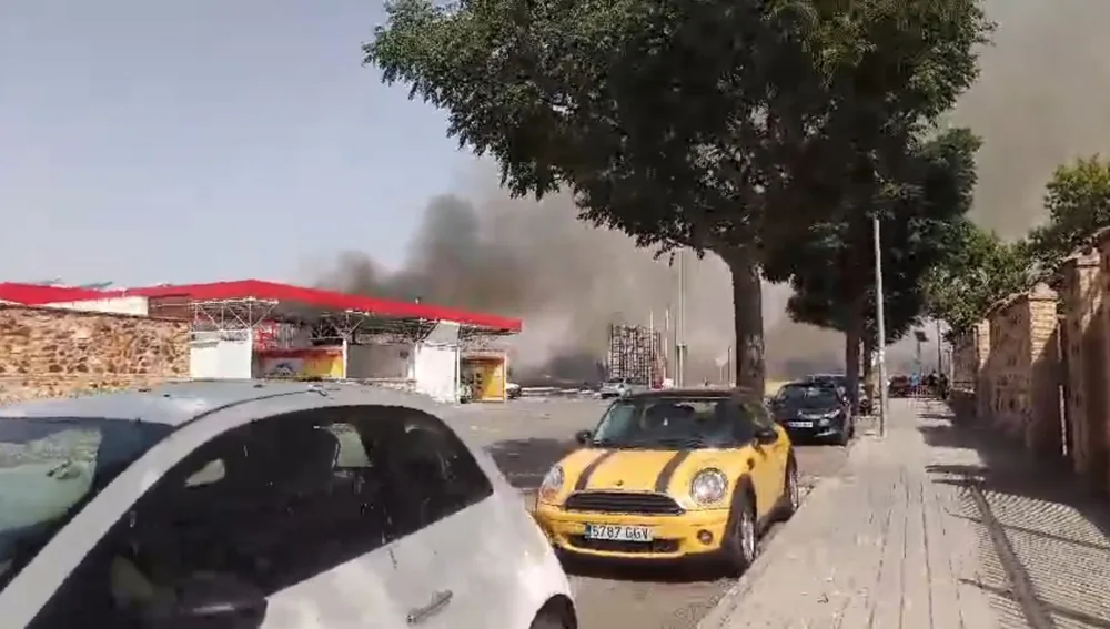 Incendio en la N-430 y en la Granja Incendio en la N-430 y en la Granja