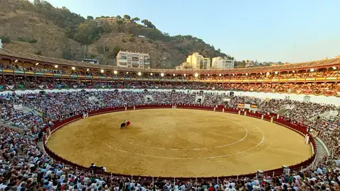 Garzón: “Lances de Futuro consolida a Málaga como la gran feria del mes agosto y hace historia con tres ‘no hay billetes’ durante el abono” Garzón: “Lances de Futuro consolida a Málaga como la gran feria del mes agosto y hace historia con tres ‘no hay billetes’ durante el abono”