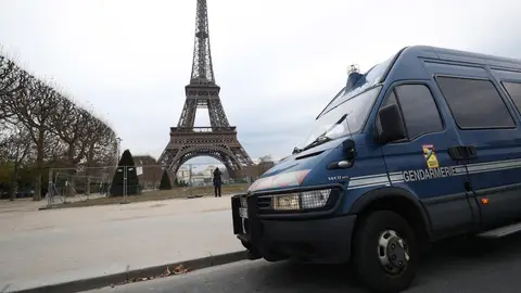 Dos adolescentes imputados en Francia por planear ataques contra la Torre Eiffel y varias sinagogas Dos adolescentes imputados en Francia por planear ataques contra la Torre Eiffel y varias sinagogas