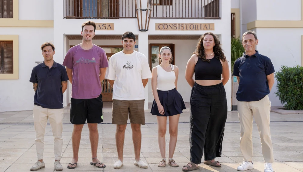 Formentera ha contratado a cuatro jóvenes para su Consell Formentera ha contratado a cuatro jóvenes para su Consell