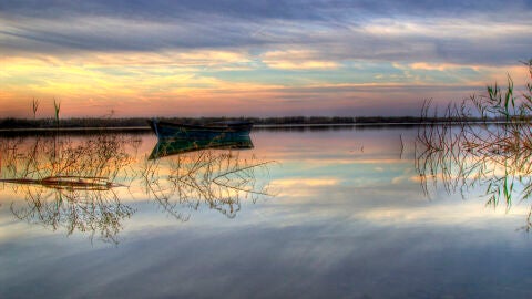 La Albufera de Valencia es hogar de miles de historias de pesca y gastronom&iacute;a