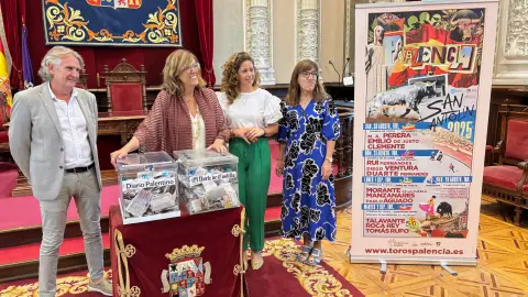 Ocho aficionados verán los festejos taurinos desde el burladero gracias a la Diputación, Diario Palentino y El Norte de Castilla .