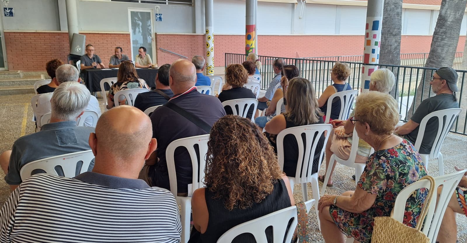 Reunión del síndic de barrio Paco Pérez Buigues con vecinos de la Tellerola-Secanet-El Torres de la Vila Reunión del síndic de barrio Paco Pérez Buigues con vecinos de la Tellerola-Secanet-El Torres de la Vila