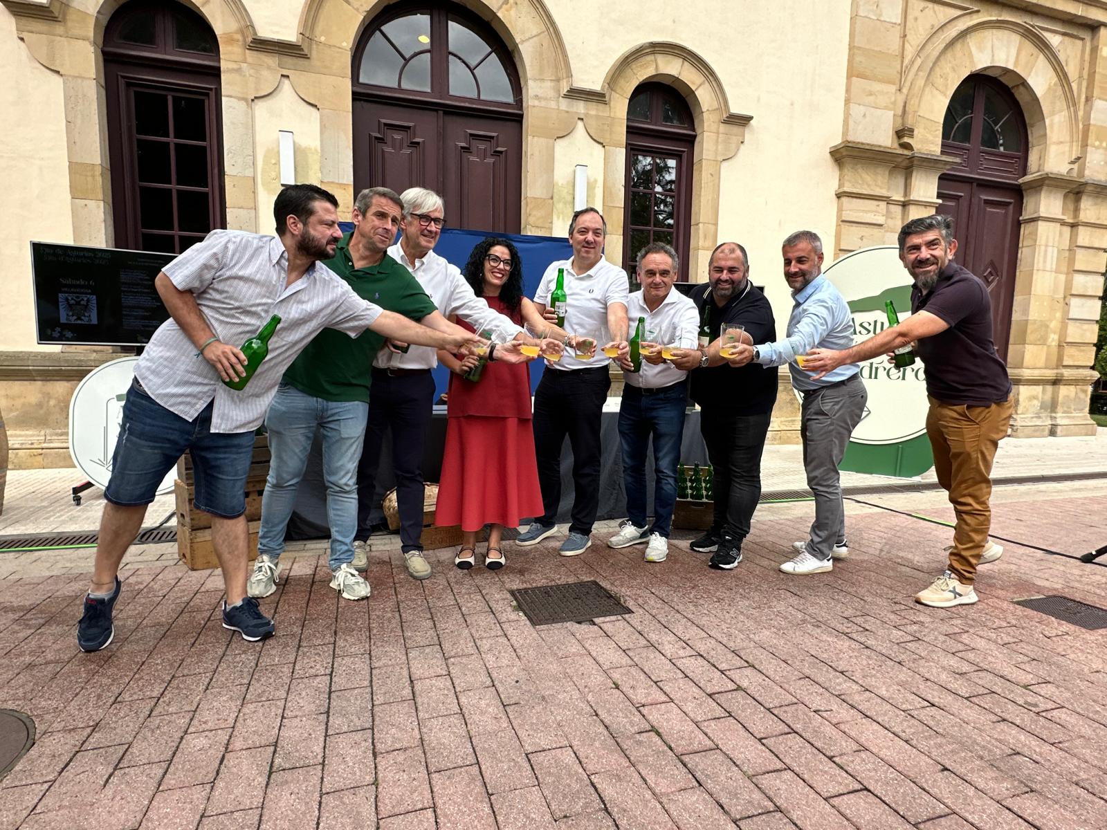 El Principado elige la Comarca de la Sidra para festejar el Día de Asturias y celebrar la declaración de la Unesco El Principado elige la Comarca de la Sidra para festejar el Día de Asturias y celebrar la declaración de la Unesco