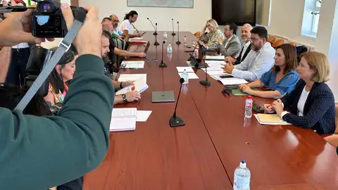 Finaliza sin acuerdo la novena reunión entre los docentes y el Gobierno Finaliza sin acuerdo la novena reunión entre los docentes y el Gobierno