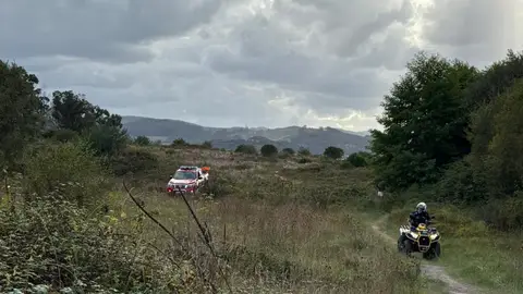 Rescatado un hombre de 92 años de la Playa del Regatón de Laredo Rescatado un hombre de 92 años de la Playa del Regatón de Laredo