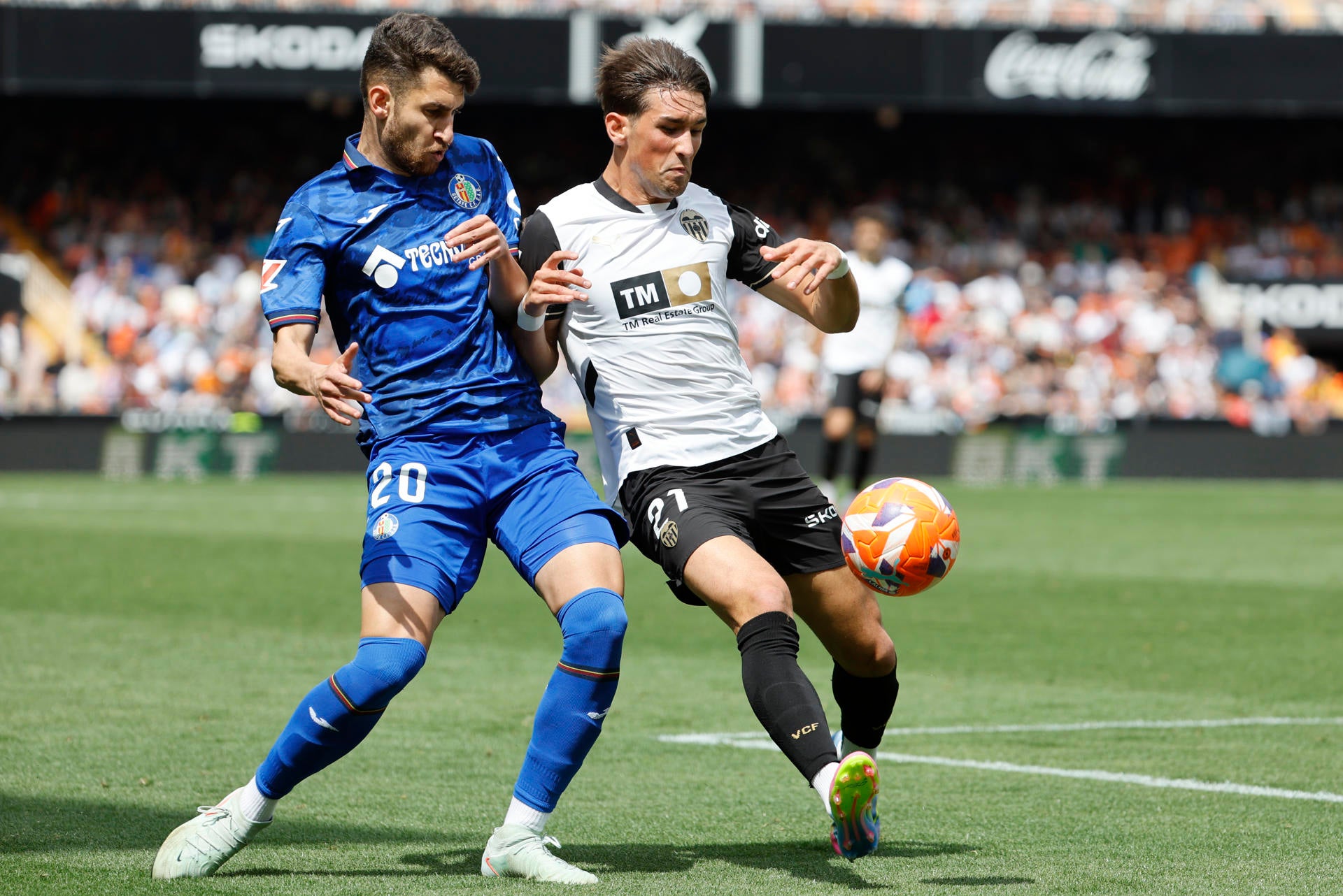 El Valencia busca la primera victoria ante un Getafe en racha El Valencia busca la primera victoria ante un Getafe en racha