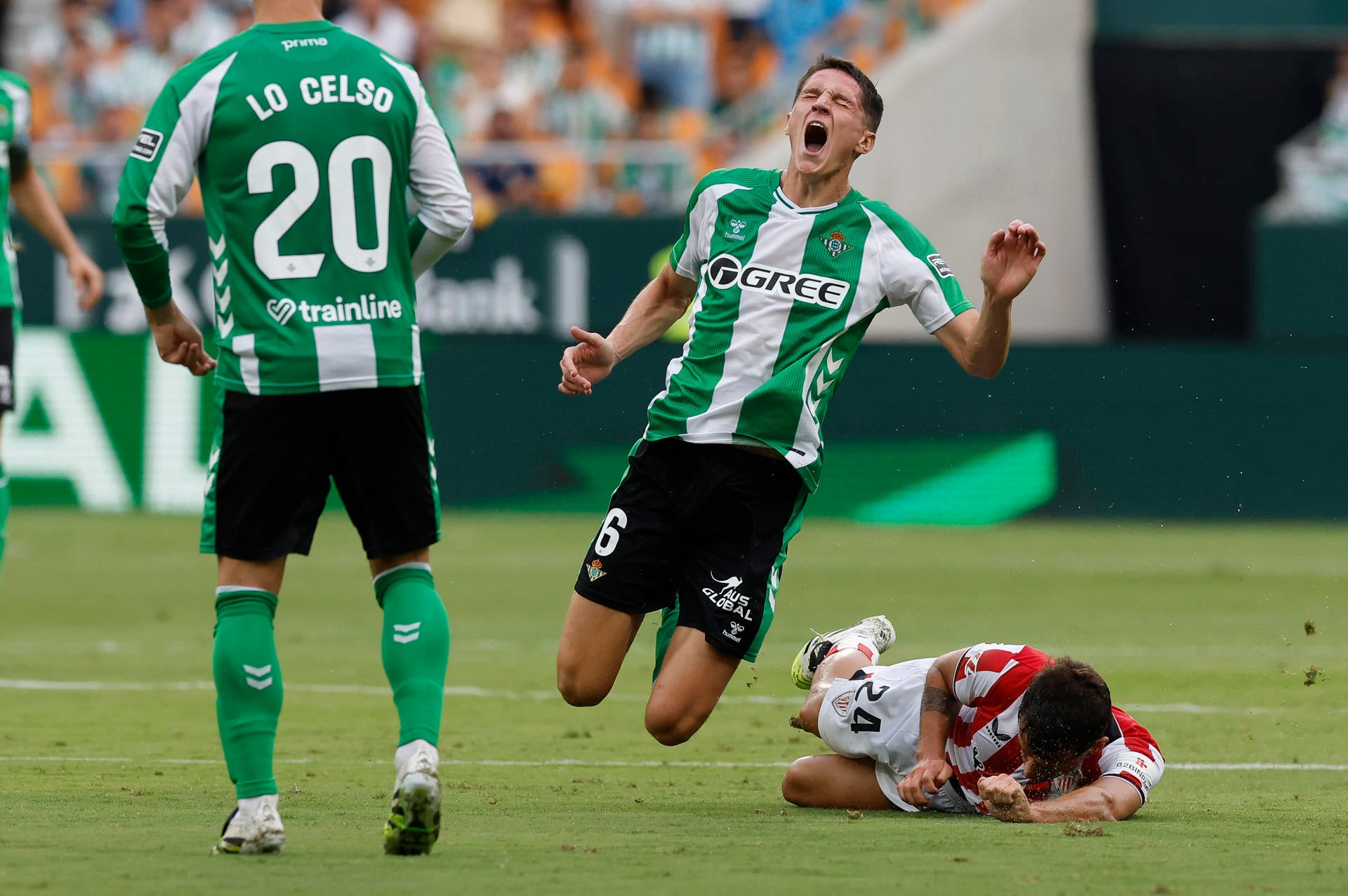 (1-2) Bartra y Paredes hacen doblar la rodilla al Betis (1-2) Bartra y Paredes hacen doblar la rodilla al Betis