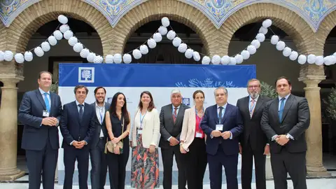I Congreso Andaluz de la Empresa Familiar: tradición, estrategia y legado para construir el futuro del tejido empresarial andaluz I Congreso Andaluz de la Empresa Familiar: tradición, estrategia y legado para construir el futuro del tejido empresarial andaluz