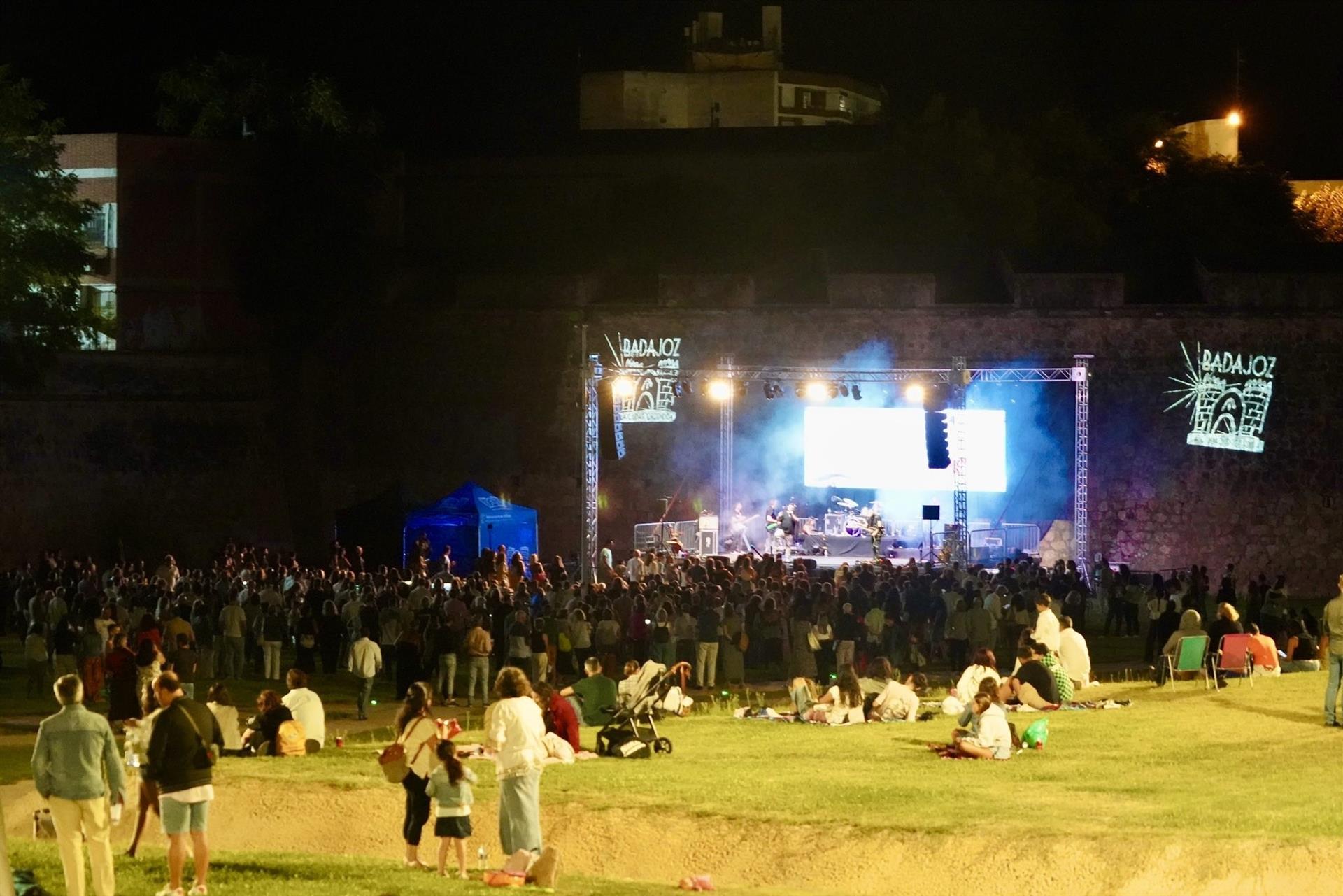 'Badajoz, La Ciudad Encendida' concluye tras celebrar 70 actividades en espacios emblemáticos 'Badajoz, La Ciudad Encendida' concluye tras celebrar 70 actividades en espacios emblemáticos