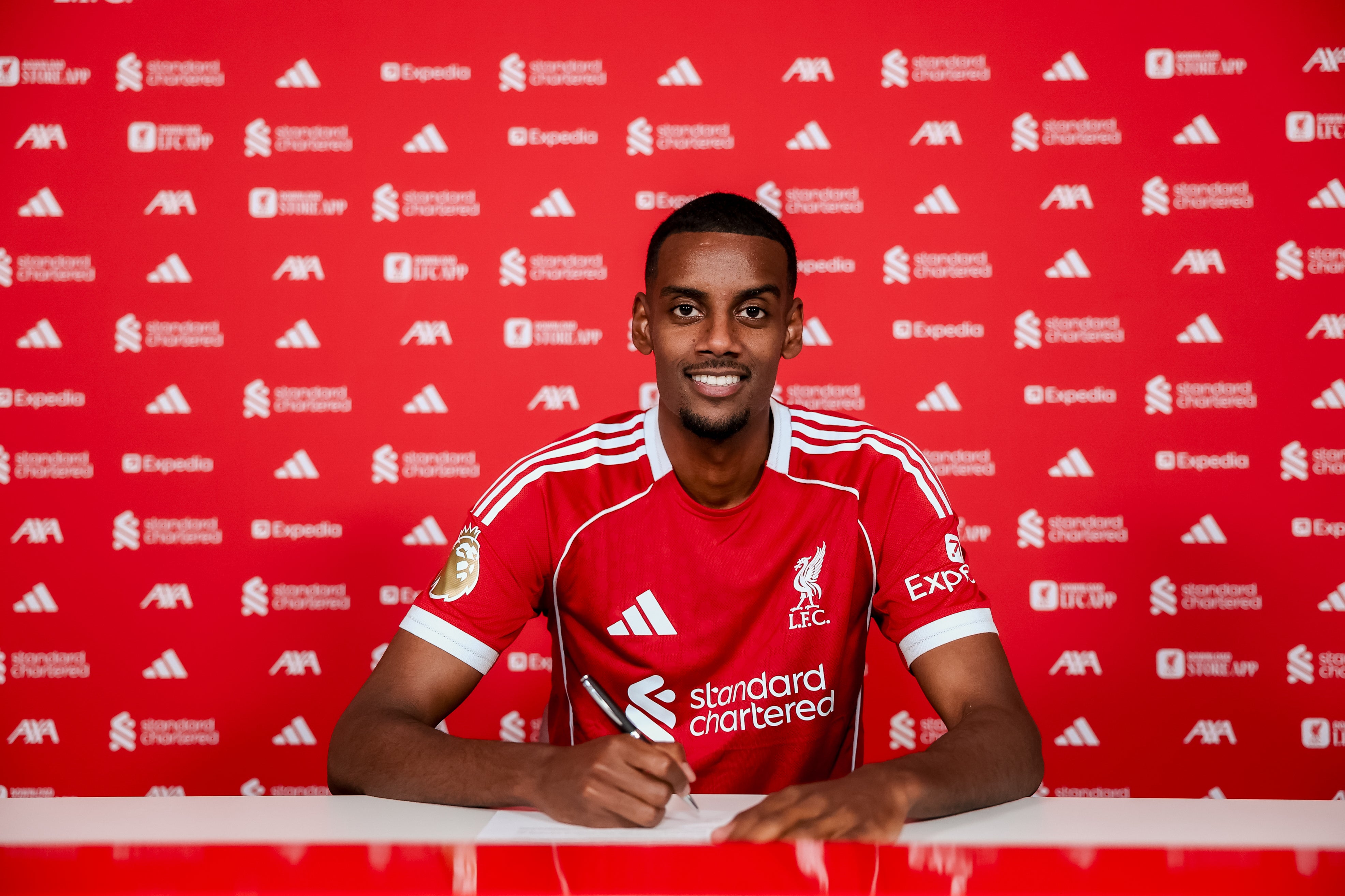 El Liverpool rompe el mercado con el fichaje de Isak El Liverpool rompe el mercado con el fichaje de Isak