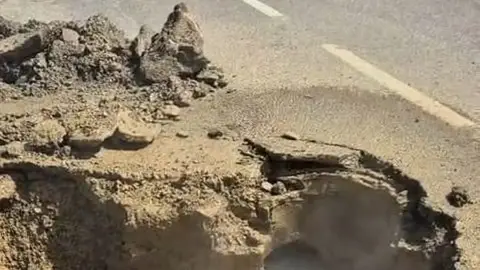 Rotura de una tubería de gas en Castillo, Arnuero Rotura de una tubería de gas en Castillo, Arnuero